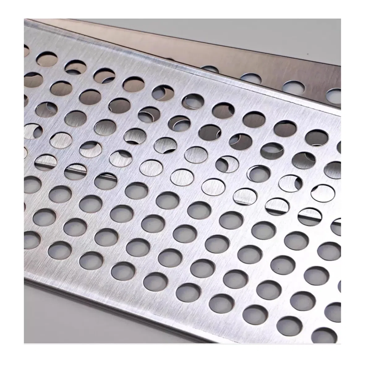 Tôles perforées en acier inoxydable pour ventilation et filtration des fumées - Maille métallique déployée (65 x 300 cm (l x L x L) - Solution polyvalente en tissu métallique