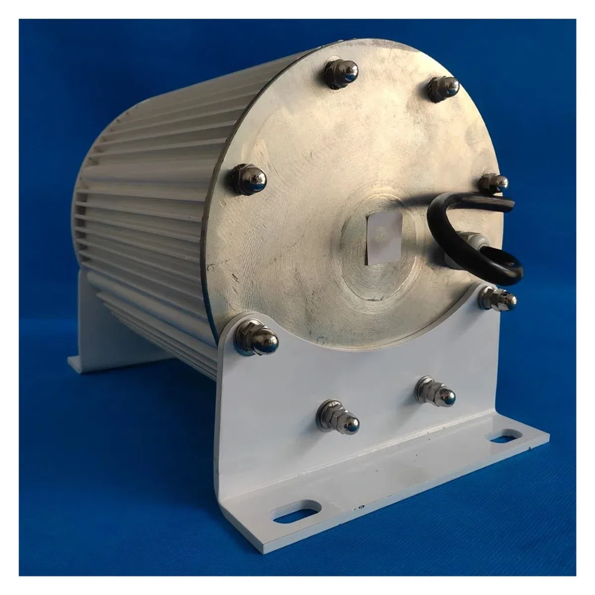 teurs à courant tif de générateur d'éolienne à aimant Permanent sans engrenage 10KW 30KW utilisation for le moteur d'éolienne à eau(With base,24V,20KW)